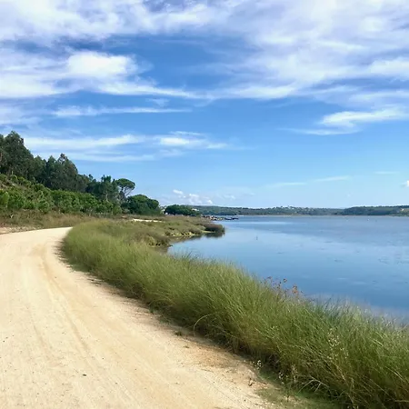 Ikigai فندق مبيت وإفطار Carvalhal (Leiria)